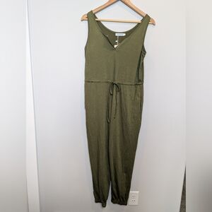 Kidlove Women's Size Small Olive Green Sleeveless Jumpsuit